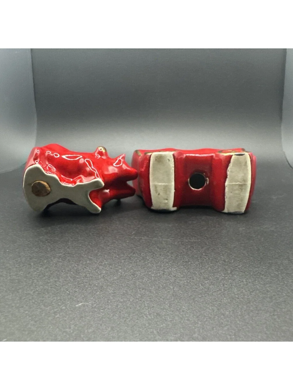 Vintage Chicago Illinois Red Wagon And Bulls Salt And Pepper Shakers